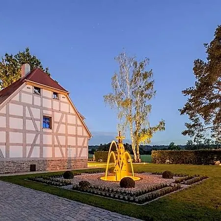ホテル Dorfmuehle Lehrberg